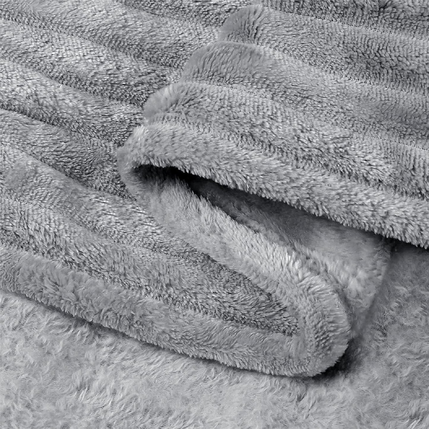CloudHug™ Oversized Blanket