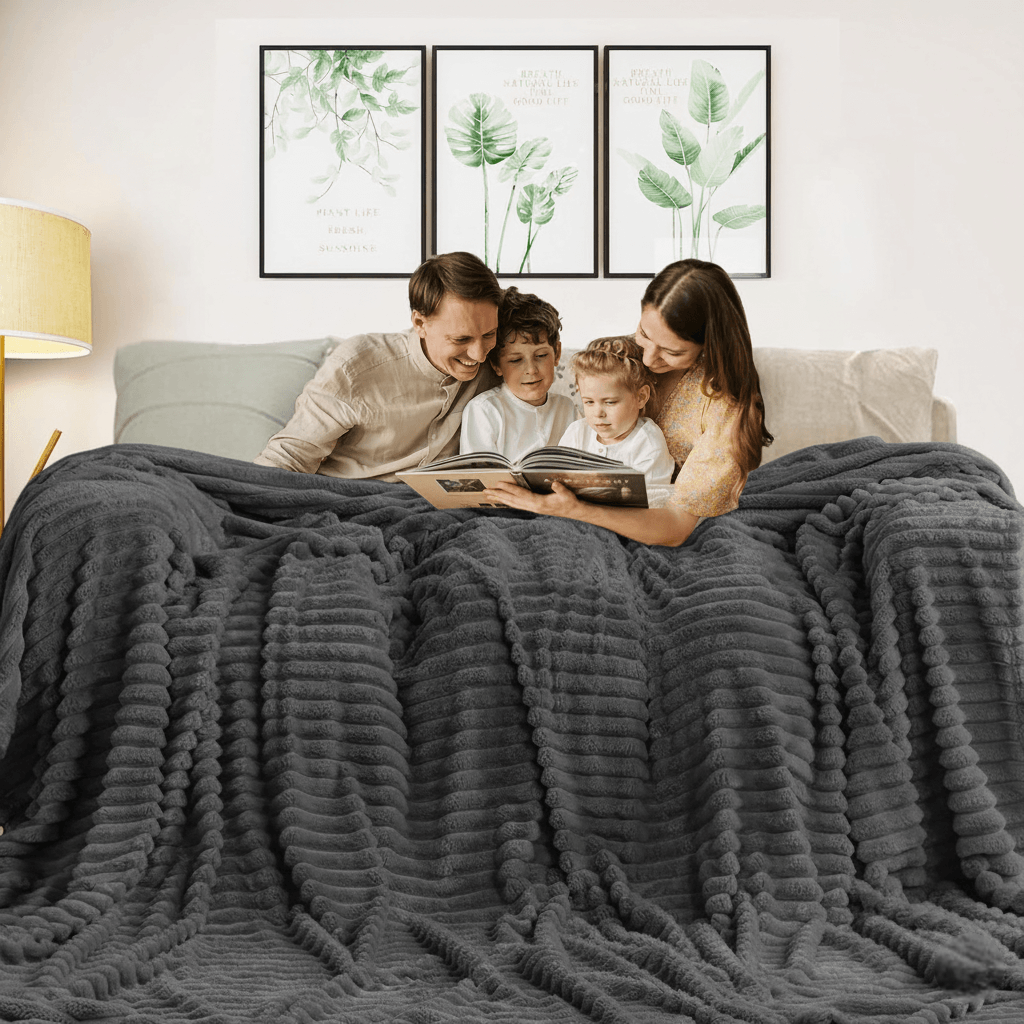 CloudHug™ Oversized Blanket